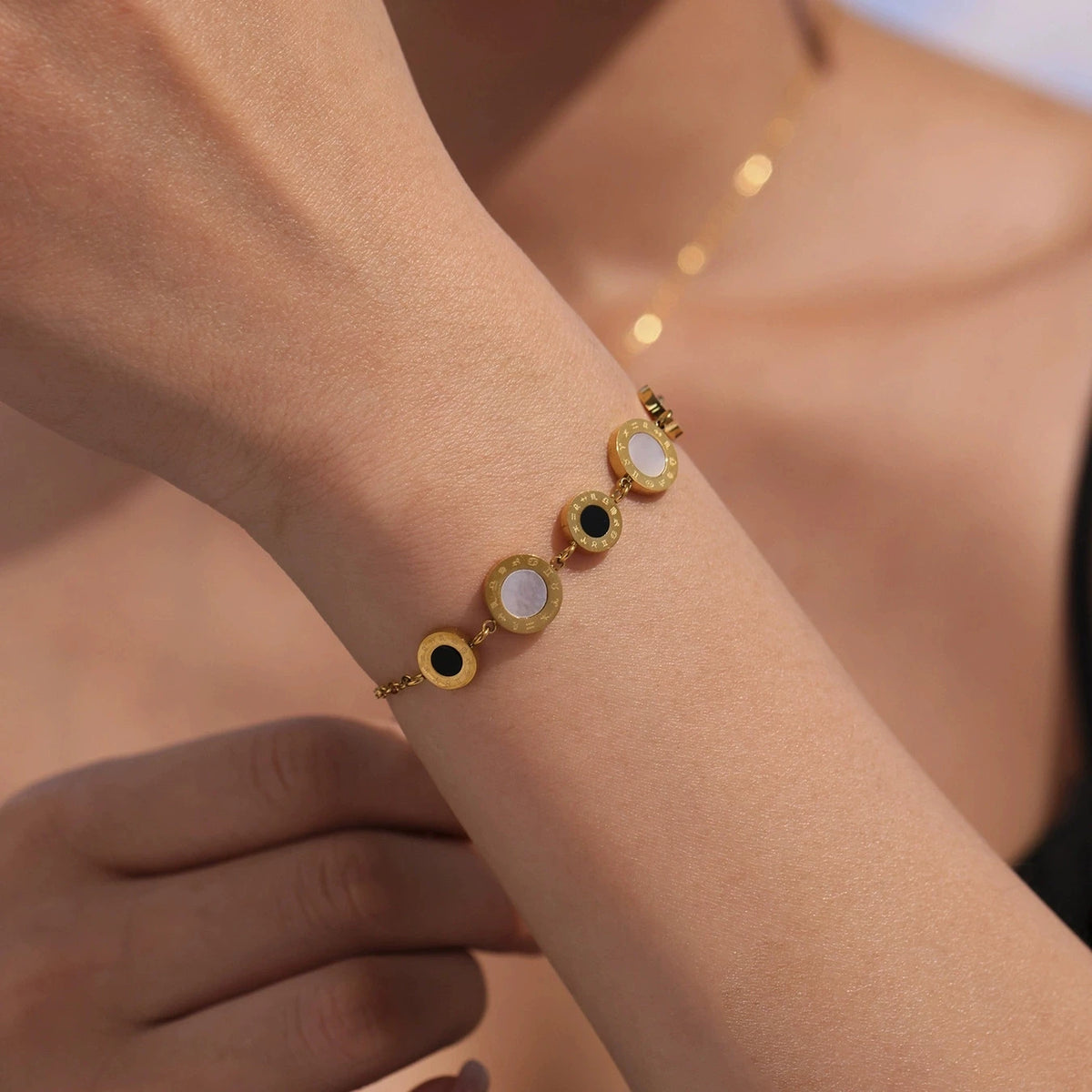 Virelia סט תכשיטי עיגולים רומיים