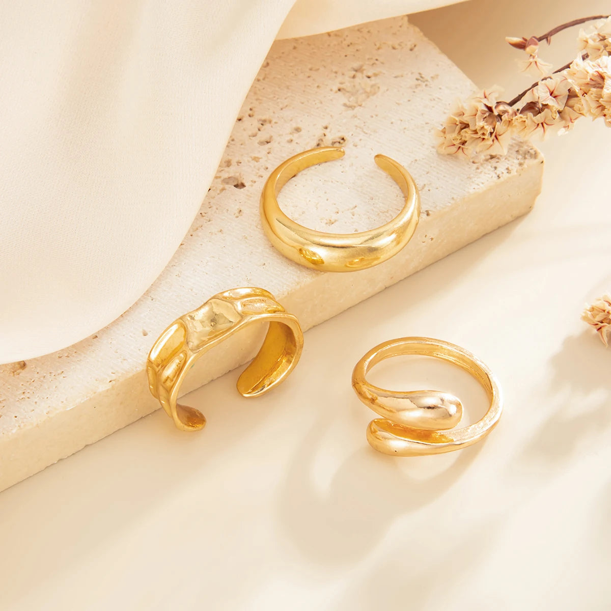 Lunara סט טבעות בעיצוב פיסולי