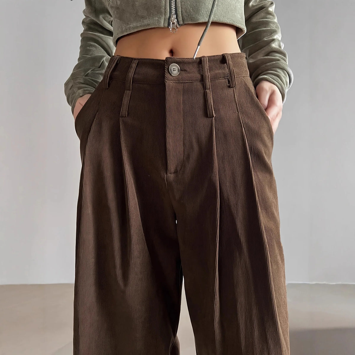 Herbie מכנסי קורדרוי רחבים עם קפלים ומותן גבוהה