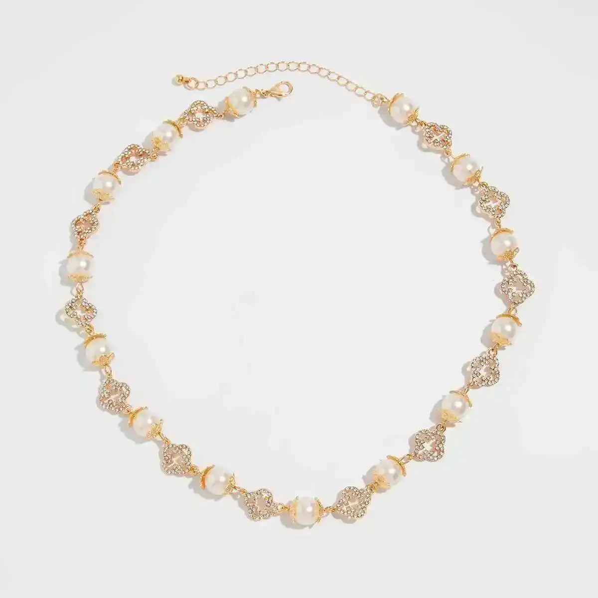 Celestia שרשרת צ׳וקר פנינים פרחוניות