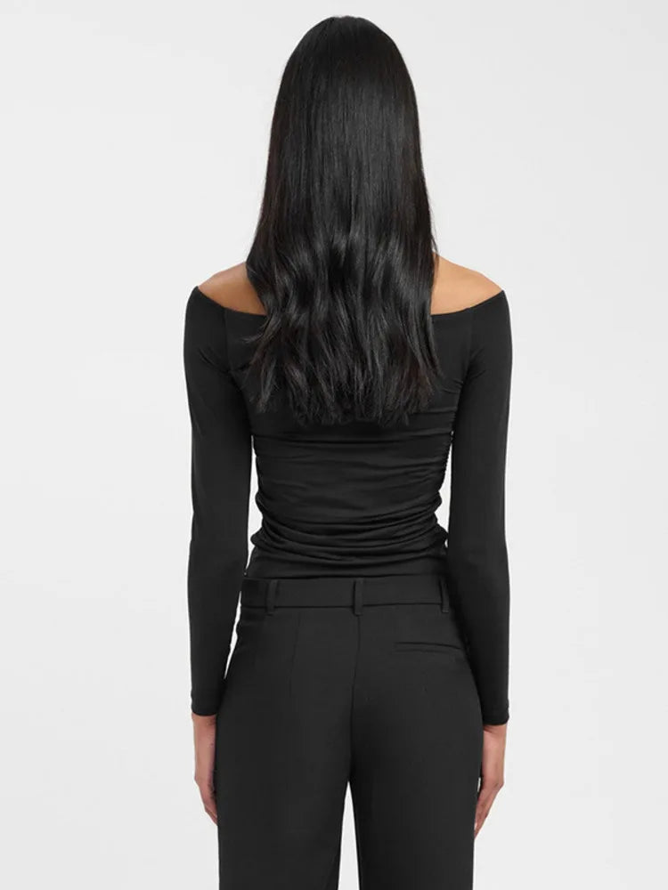 Stella חולצת אוף שולדר עם מפתח עמוק