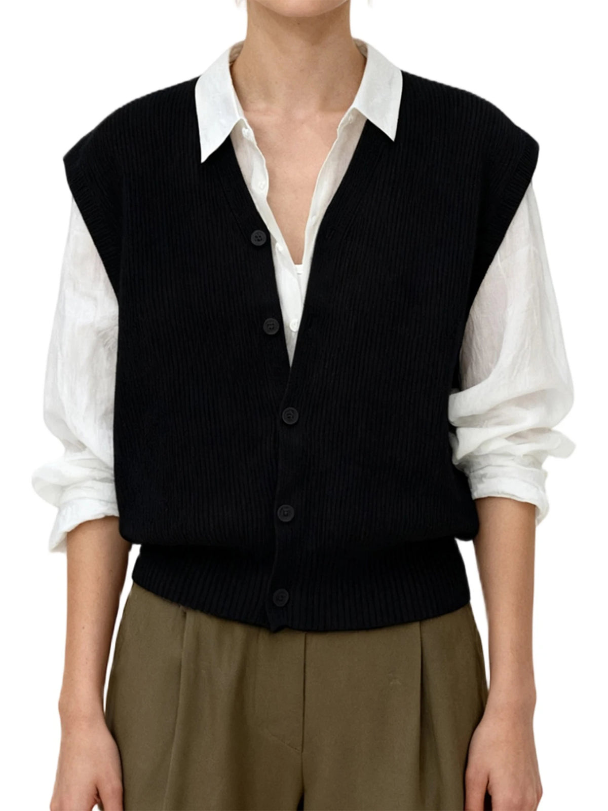 Briony וסט סרוג עם כפתורים