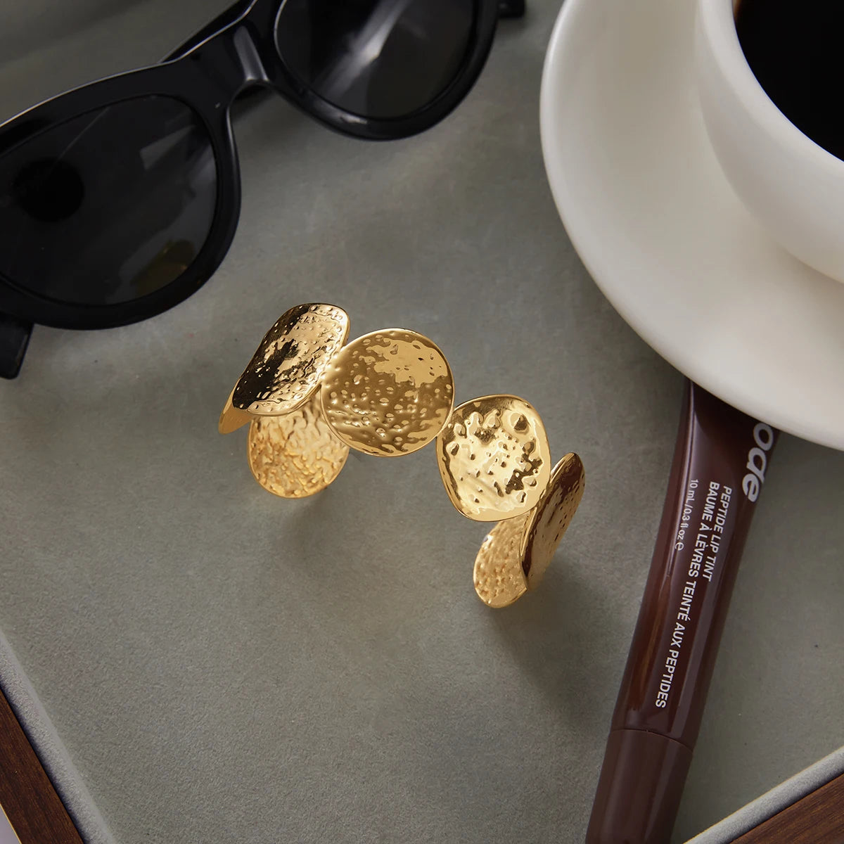 Lawson צמיד זהב רחב במראה פטיש