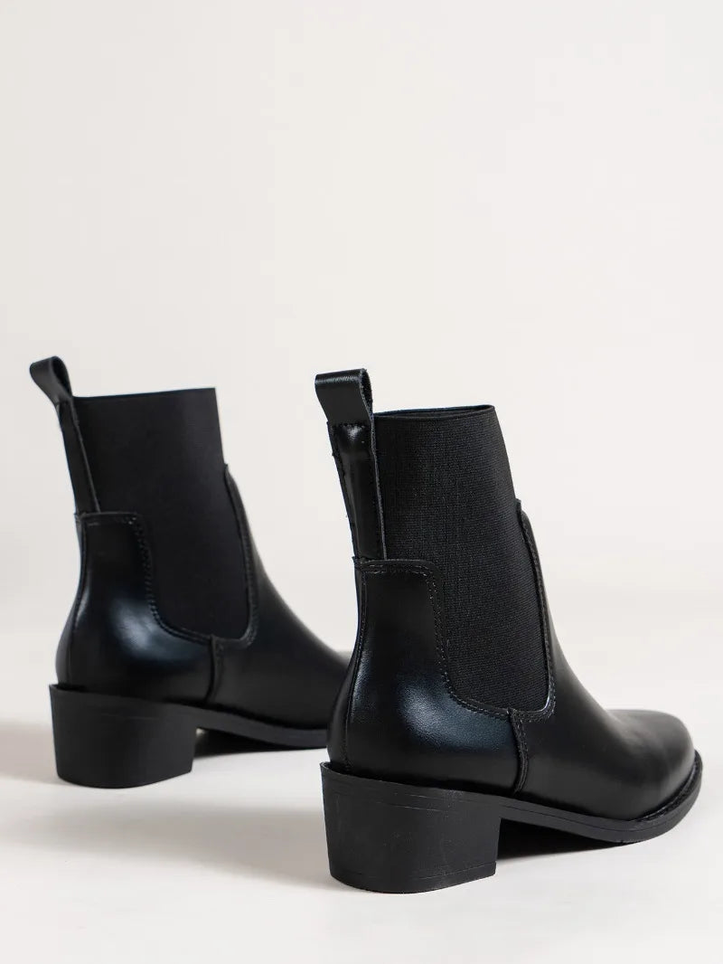 Reyes מגפי צ'לסי עקב אלגנטיים