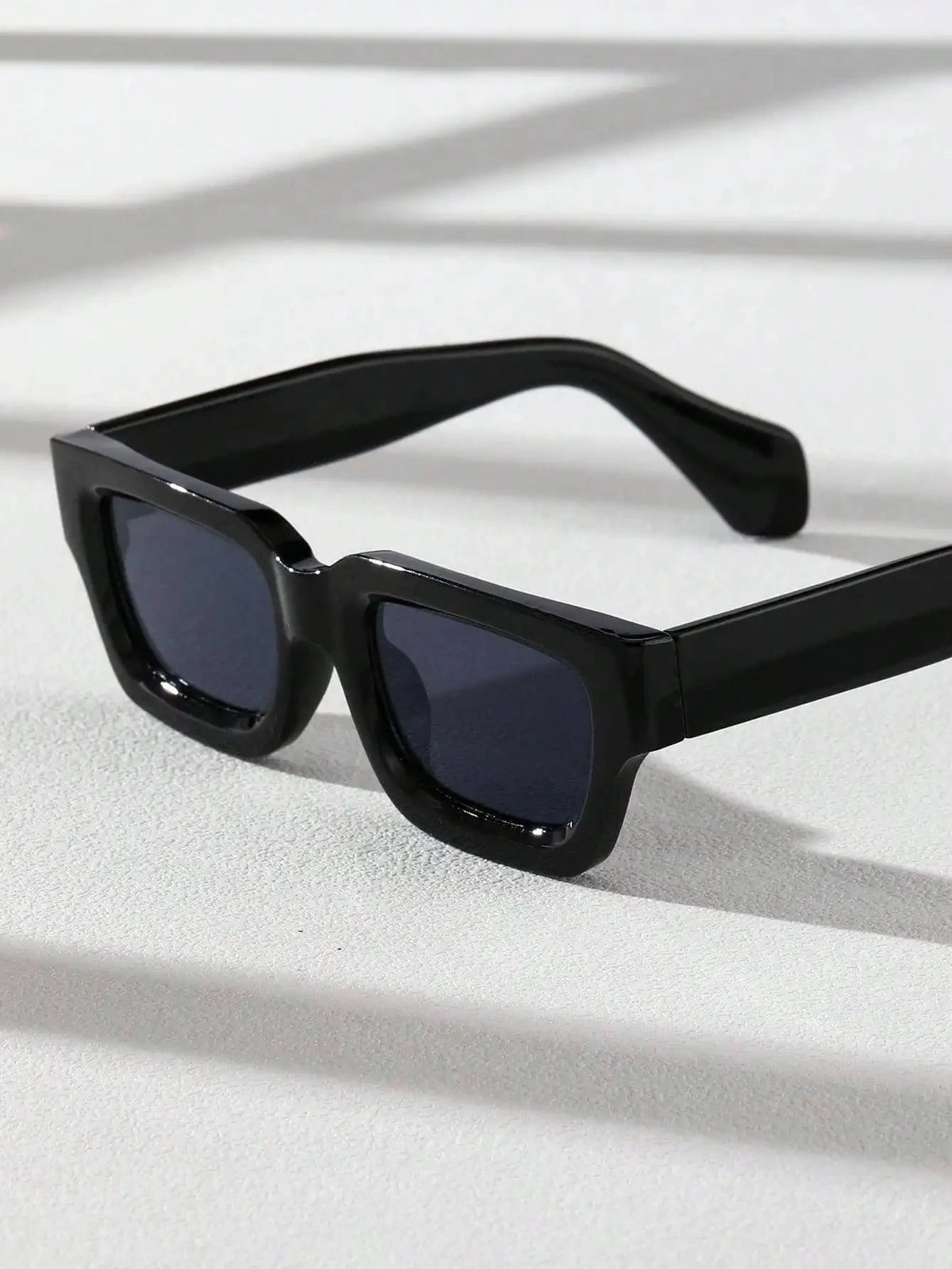 Tillie משקפי שמש יוניסקס מרובעים