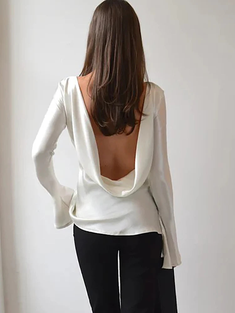 Blake טופ סאטן גב פתוח עם שרוול מתרחב