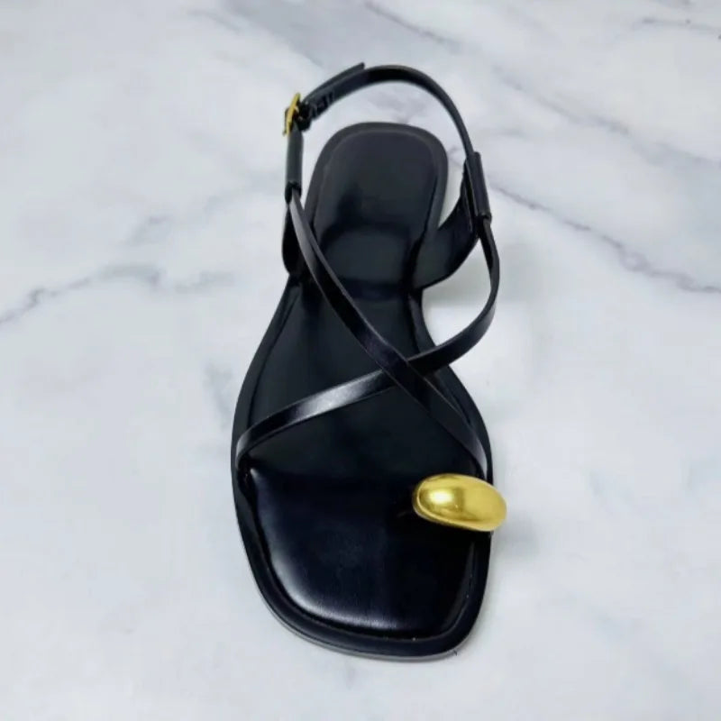 Yoder סנדלי רצועות שטוחים