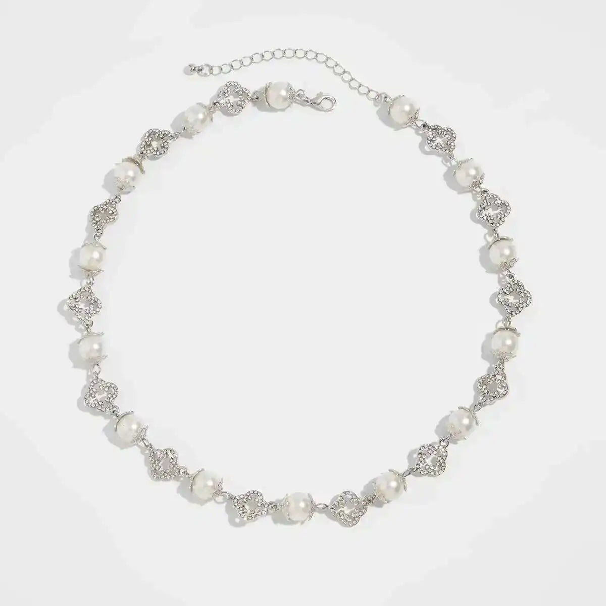 Celestia שרשרת צ׳וקר פנינים פרחוניות