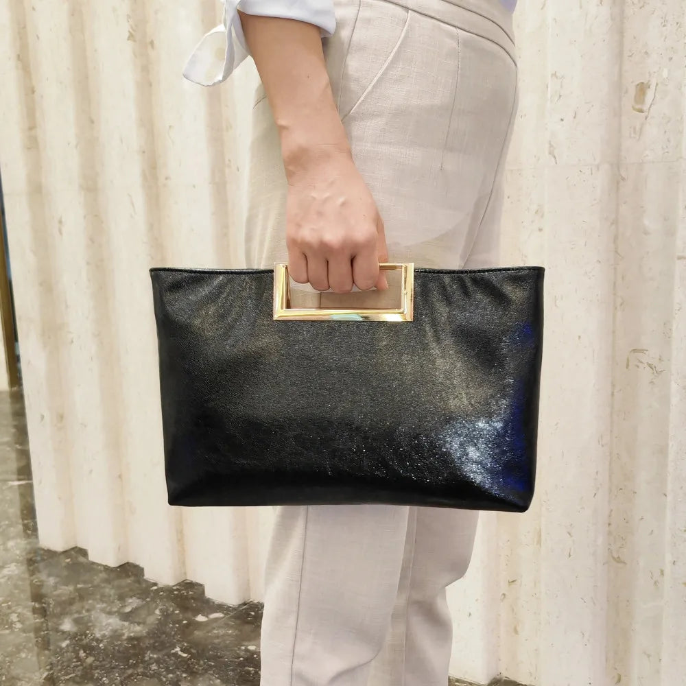 Mcarty תיק קלאץ' דמוי עור