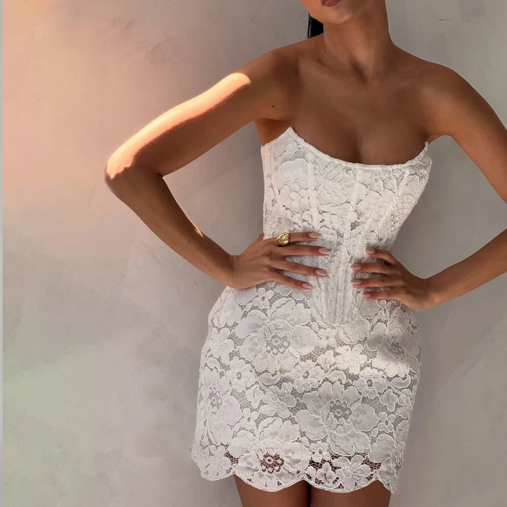 Lynn שמלת מיני לבנה תחרה