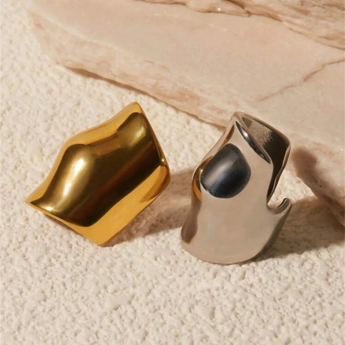 Kent עגיל קליפ מבריק בעיצוב מודרני