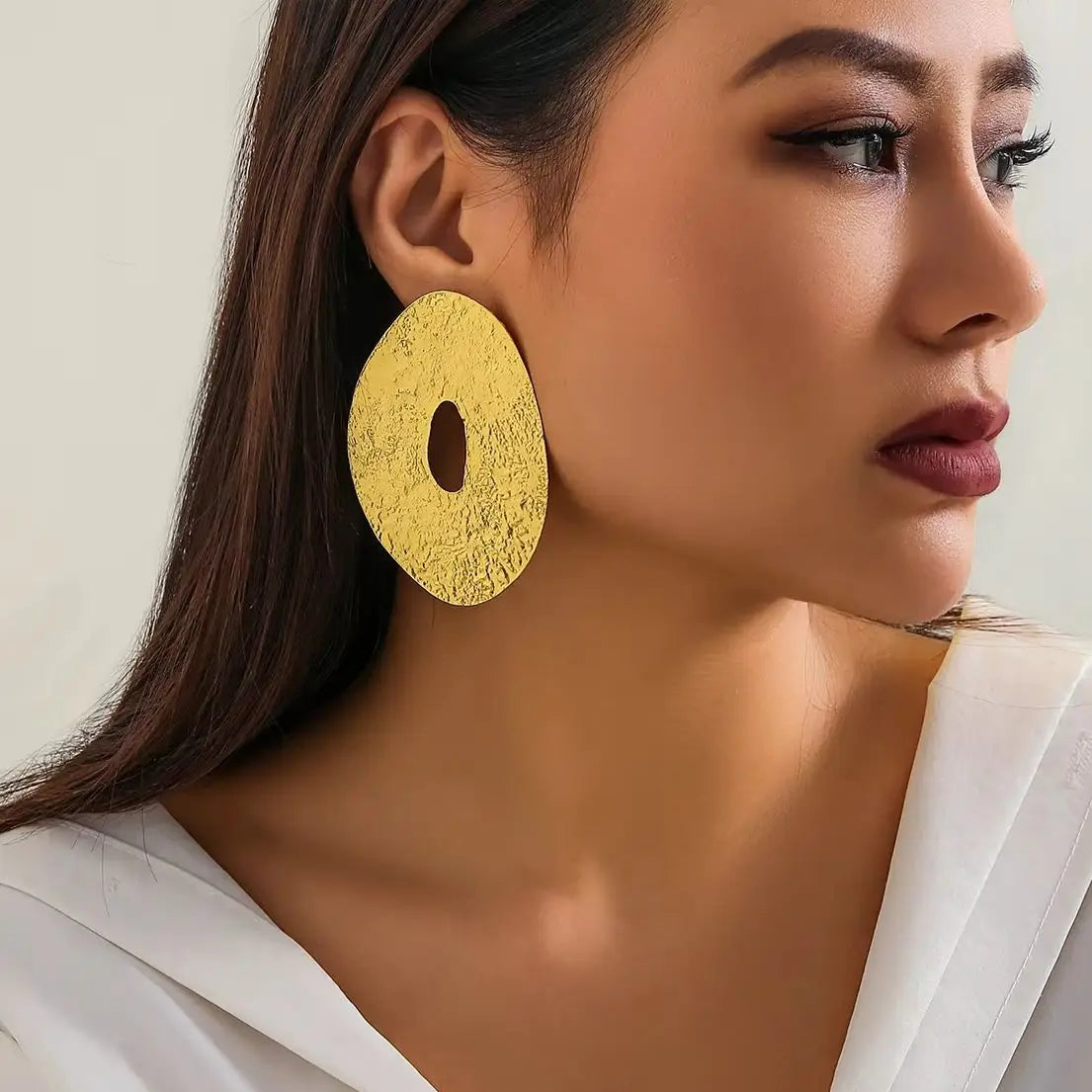 Dalton עגילי סטייטמנט אובליים