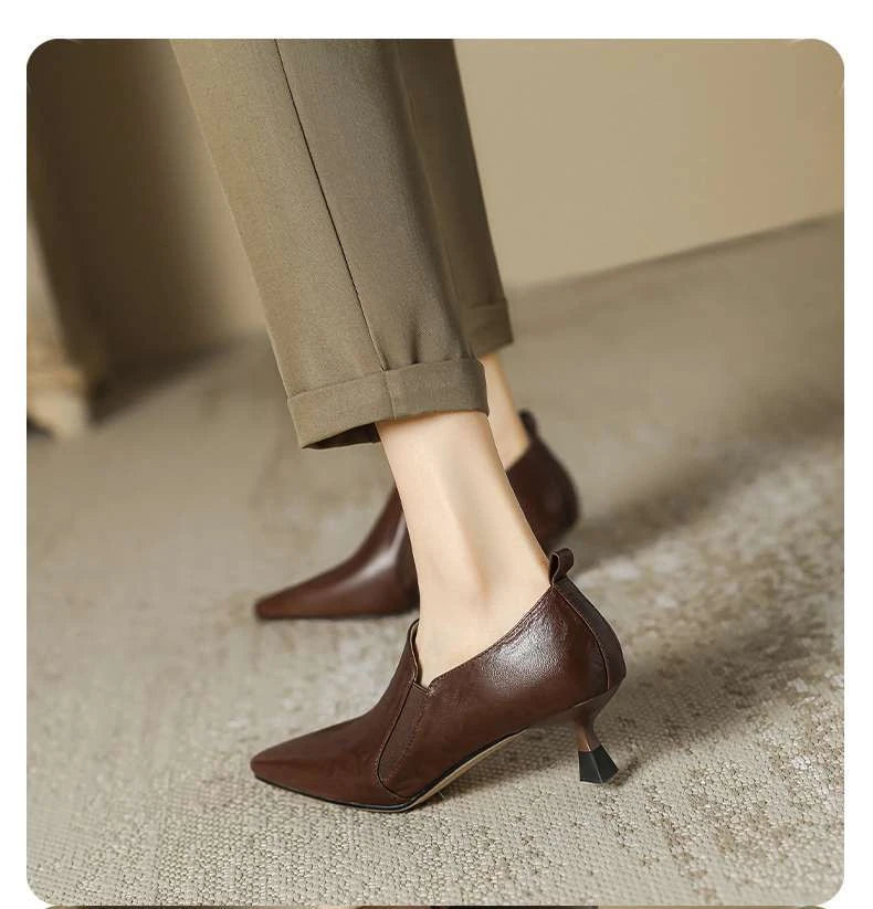 Rico נעלי עקב בעיצוב צרפתי ועקב דק