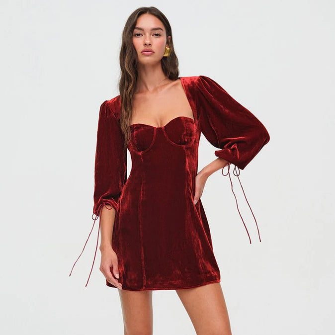 Kyla שמלת מיני קטיפה גב פתוח