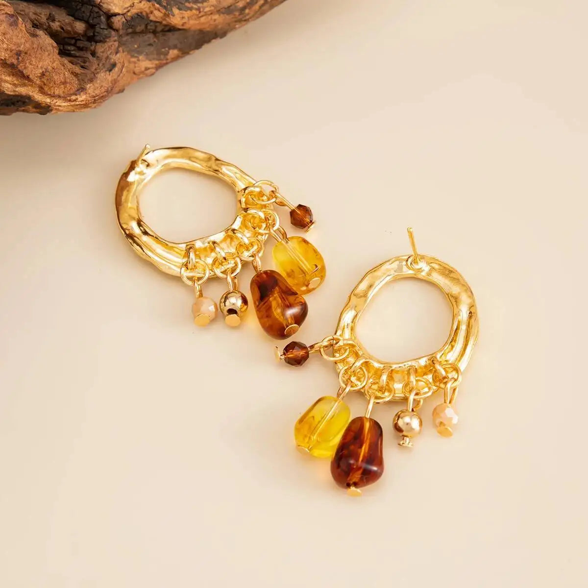 Aurelle עגילי טסל בגוון אמבר