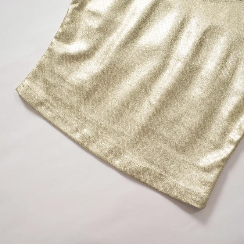 Julie טופ סטרפלס זהוב צמוד בגזרה מחטבת