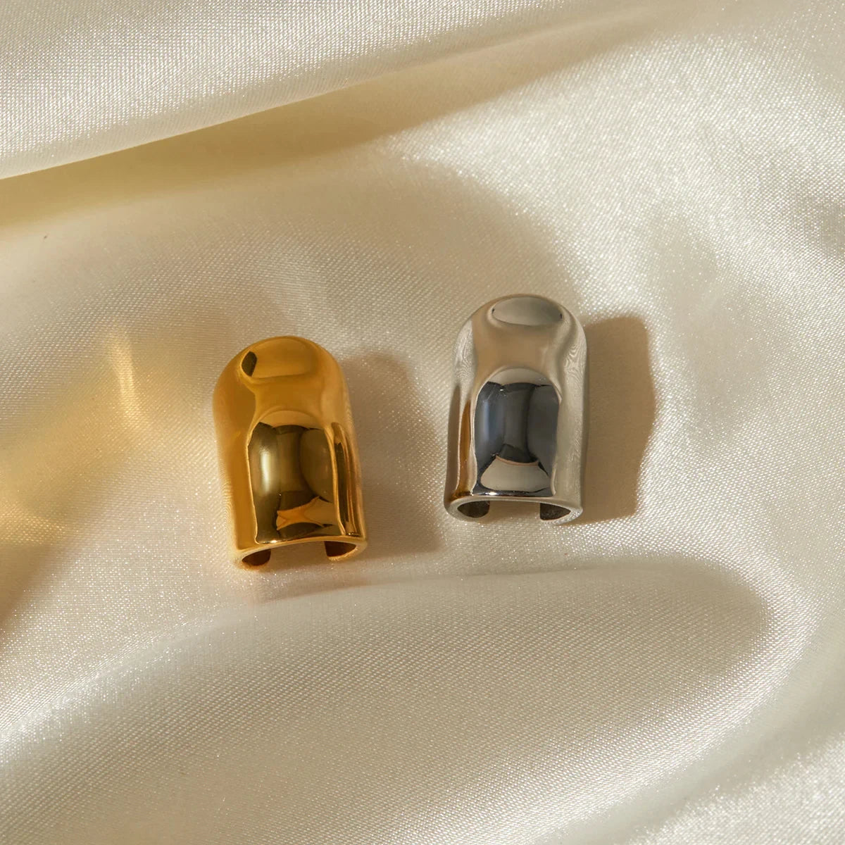 Kent עגיל קליפ מבריק בעיצוב מודרני