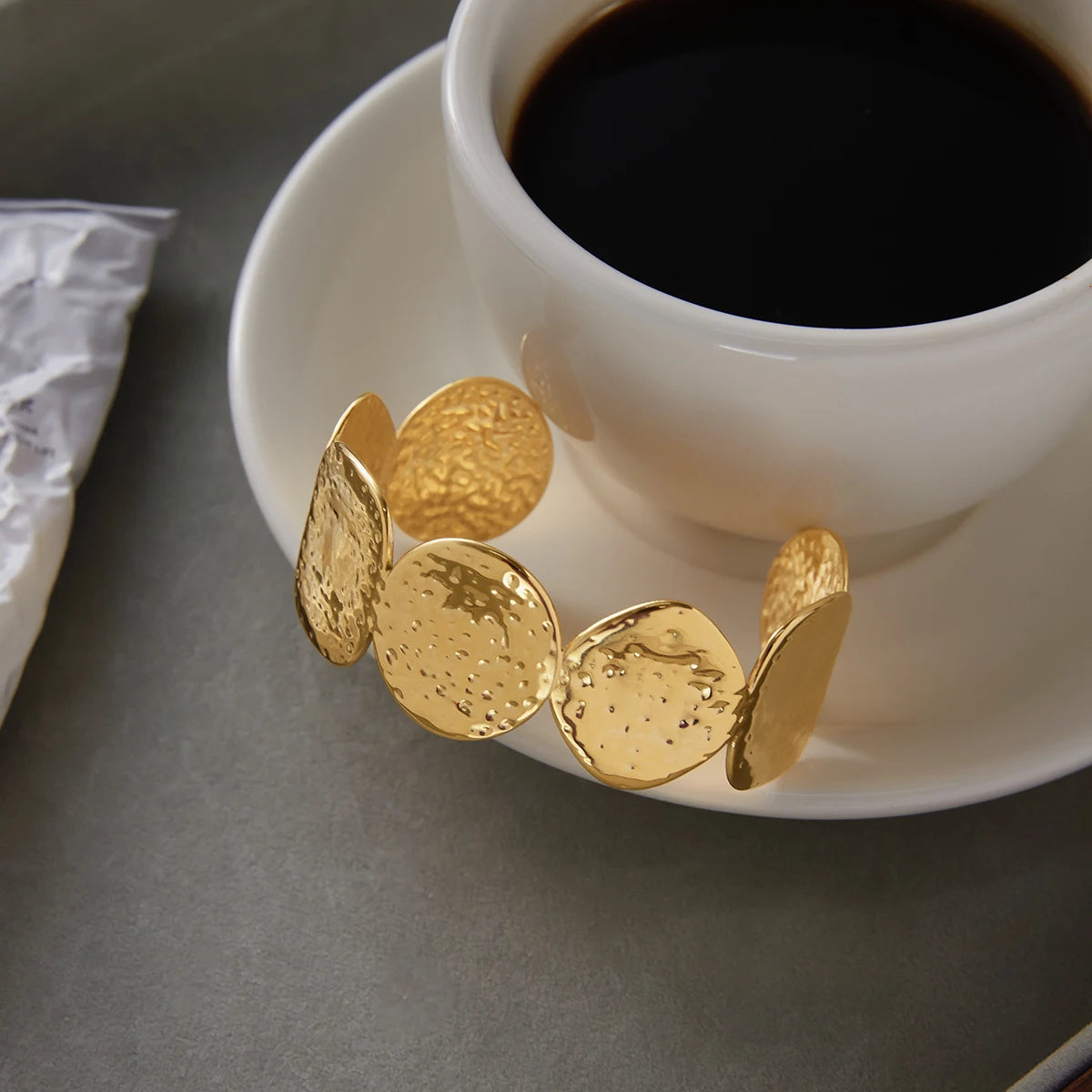 Lawson צמיד זהב רחב במראה פטיש