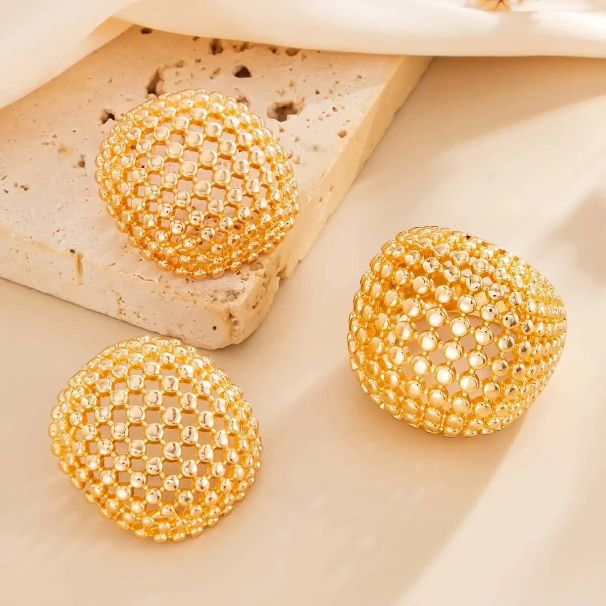 Aliza סט עגילים וטבעת גאומטרי