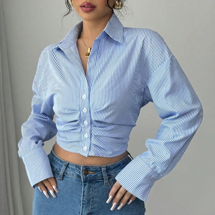 Trevino חולצת פסים קרופ מחויטת