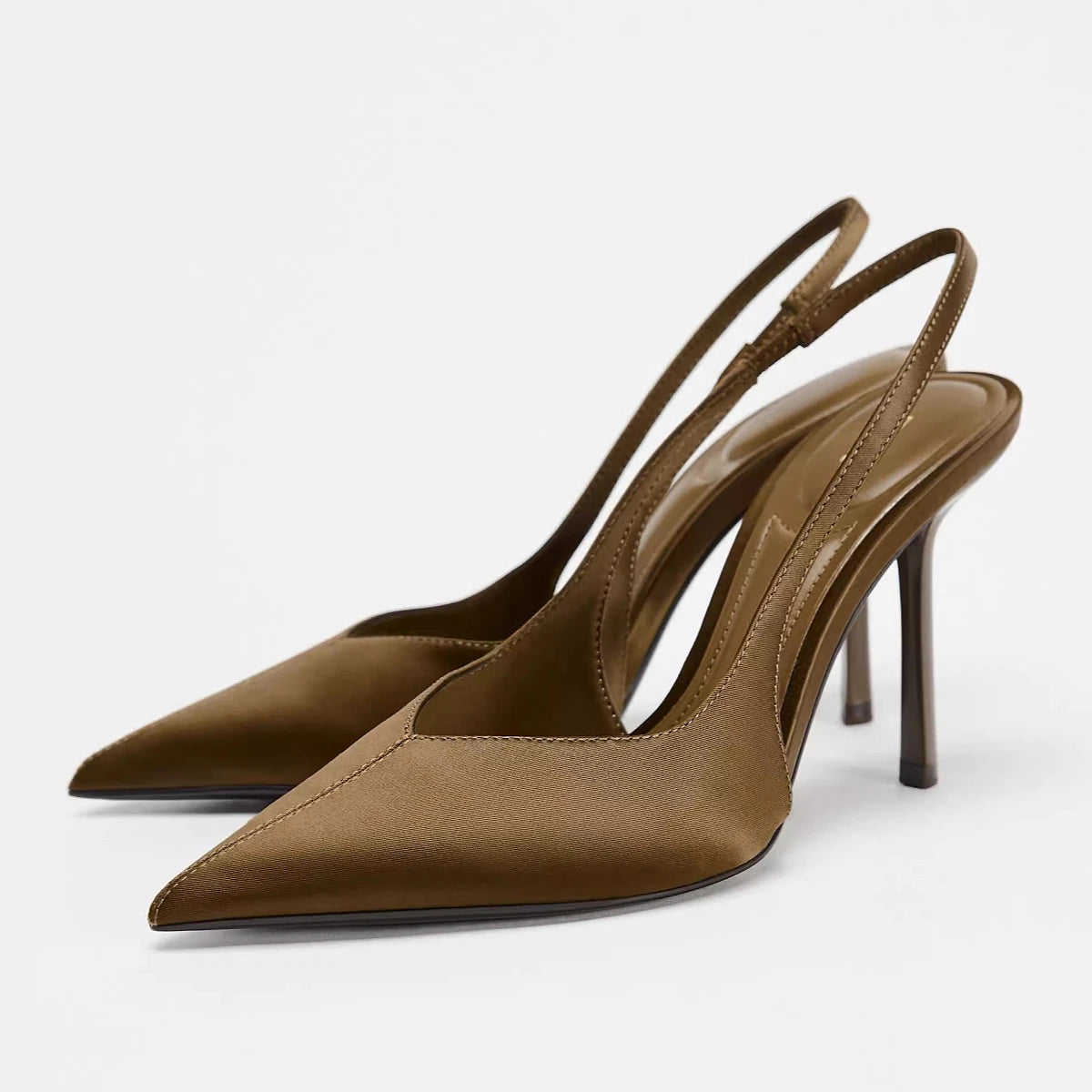 Ann נעלי עקב שפיץ אלגנטיות