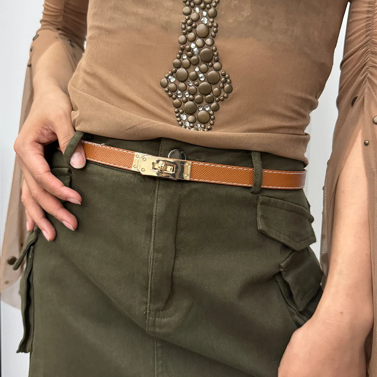 Frye חגורת עור דקיקה עם אבזם מתכת