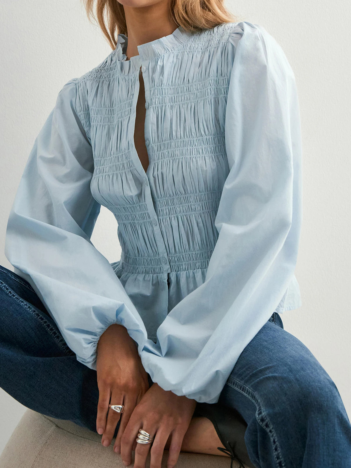 Ernest חולצת ראפלס מחמיאה אלגנטית