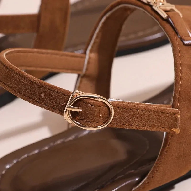 Cruz סנדלי טי שטוחים Outlet