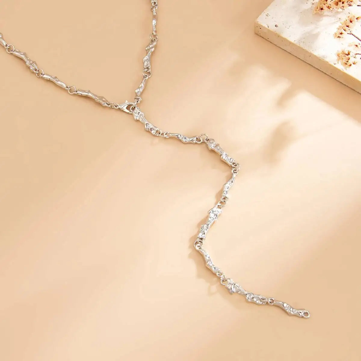 Randall שרשרת ארוכה בעיצוב אי-סימטרי