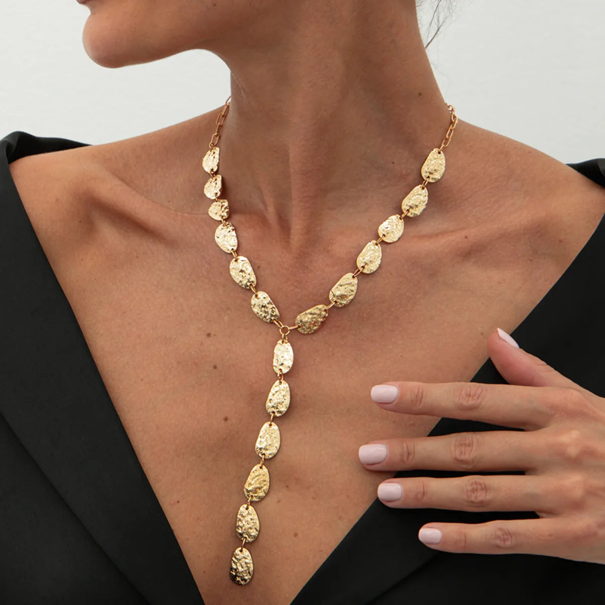 Bushra שרשרת וינטג' בעיצוב אי-סימטרי