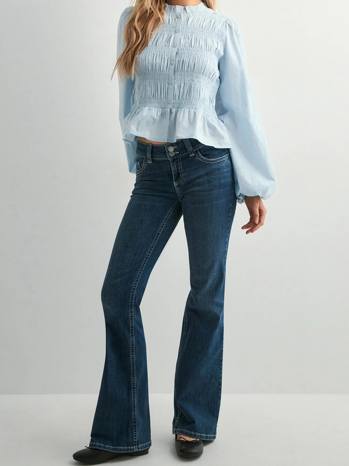 Ernest חולצת ראפלס מחמיאה אלגנטית