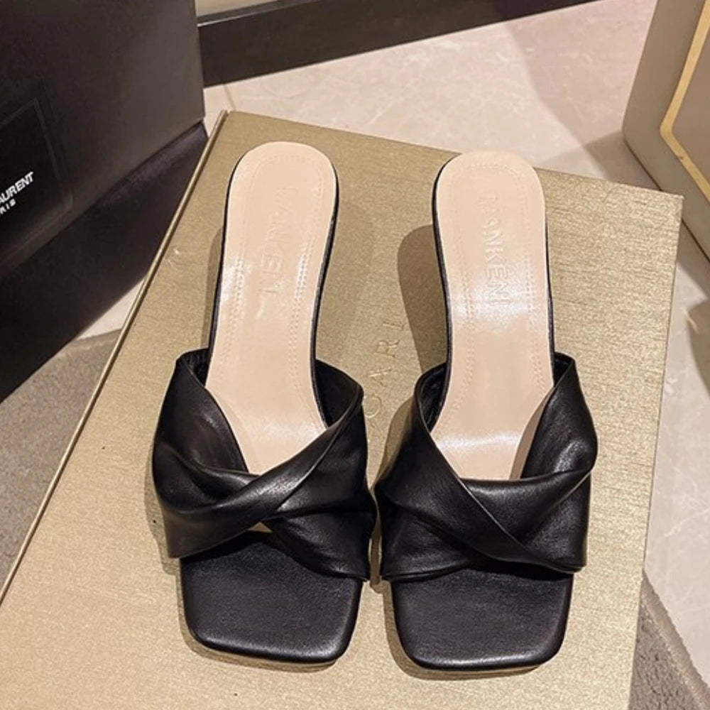 Boyle סנדלי עקב פתוחים רצועה מלופפת