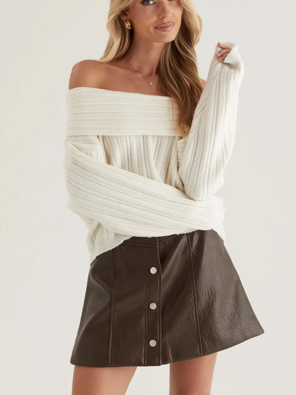 Crane סוודר סרוג אוף שולדר עם שרוול ארוך