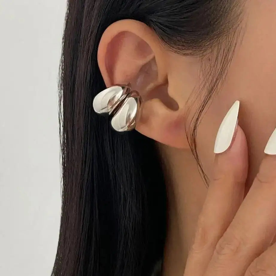 Julia עגיל קליפ בצורת טיפה