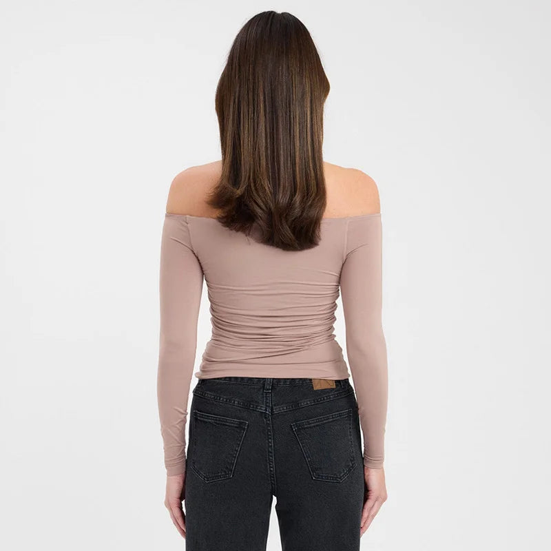 Stella חולצת אוף שולדר עם מפתח עמוק