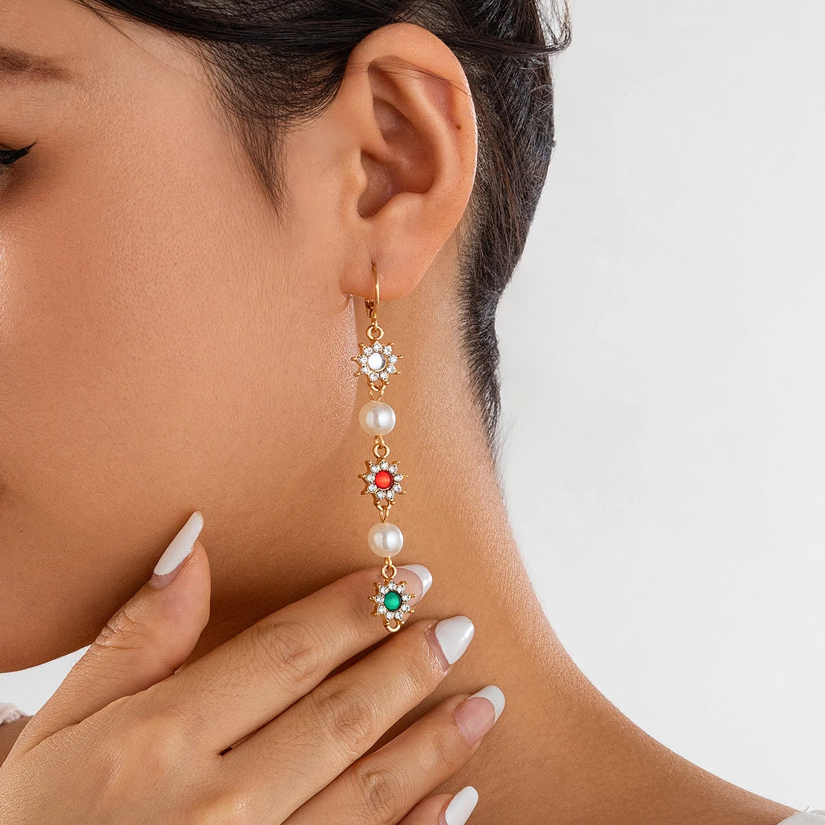 Inaya סט תכשיטי פנינים ואבני קריסטל