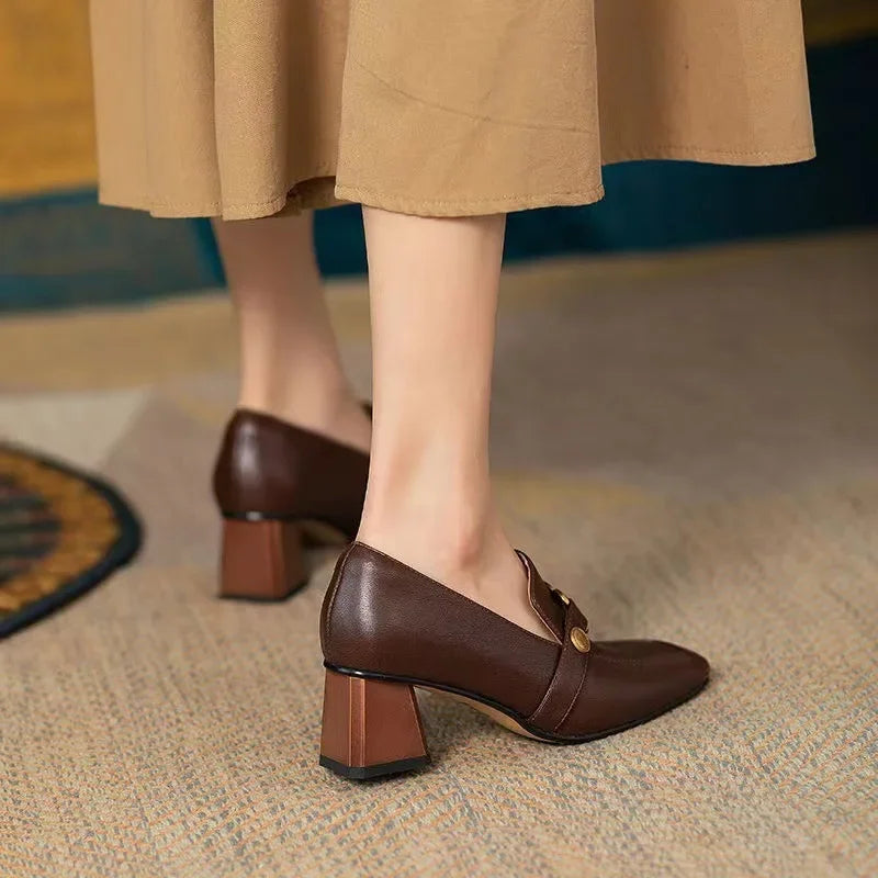 Juarez נעלי עקב רטרו אלגנטיות