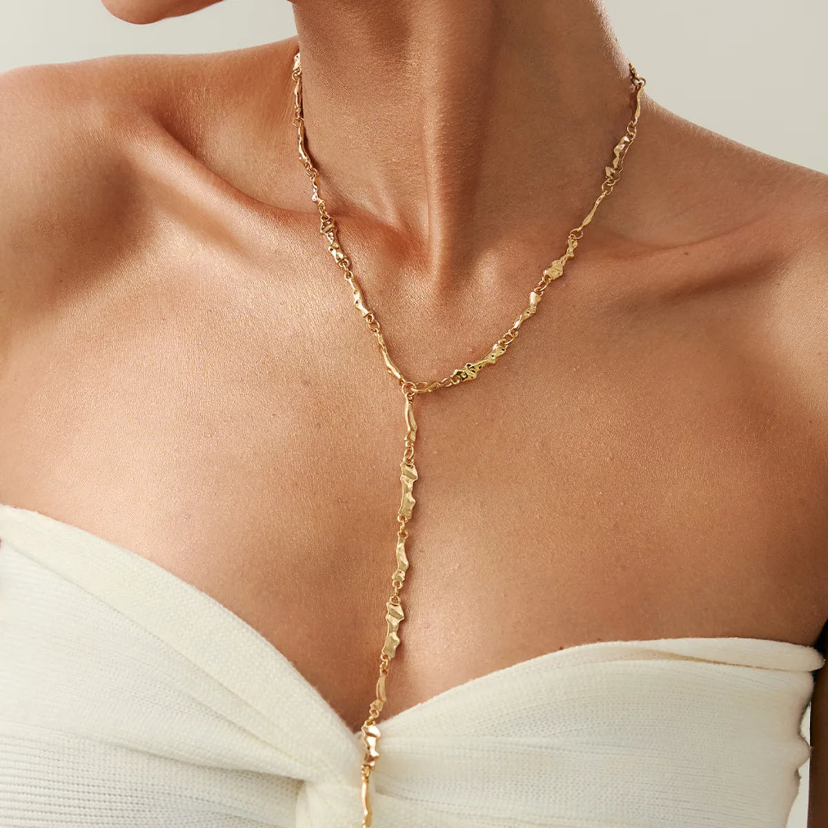 Randall שרשרת ארוכה בעיצוב אי-סימטרי