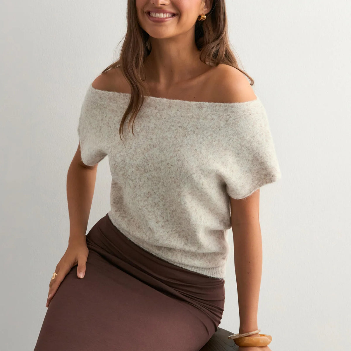 Virna חולצת סריג כתף חשופה