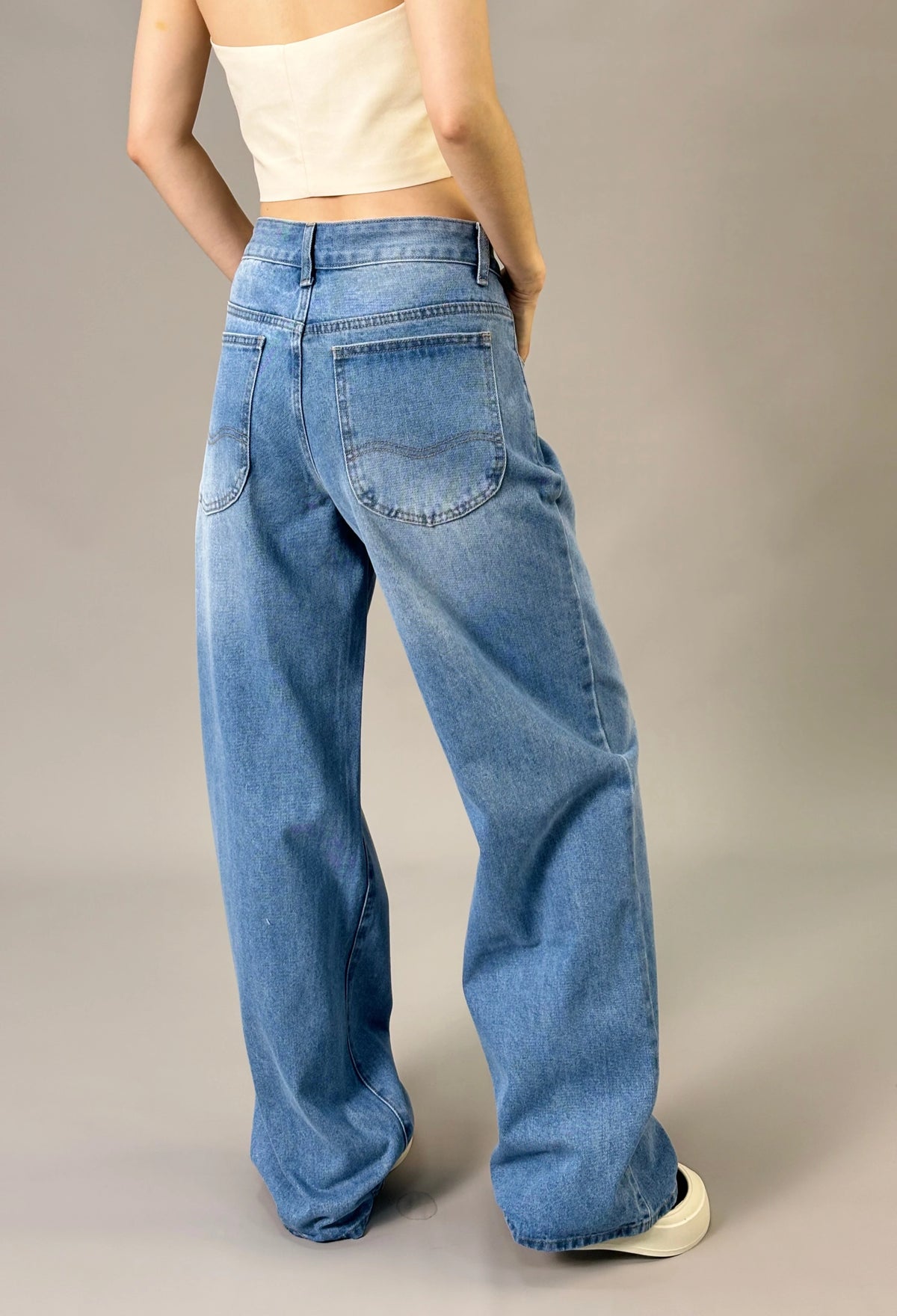 Penny ג'ינס וינטג' רחב גבוה מותן