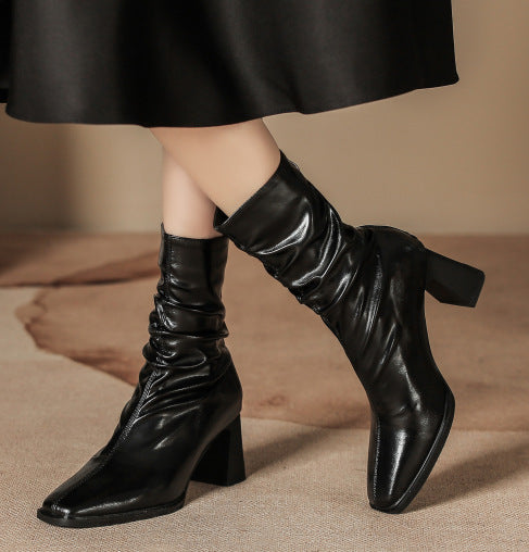 Gomez מגפי עקב אלגנטיים עם קפלים