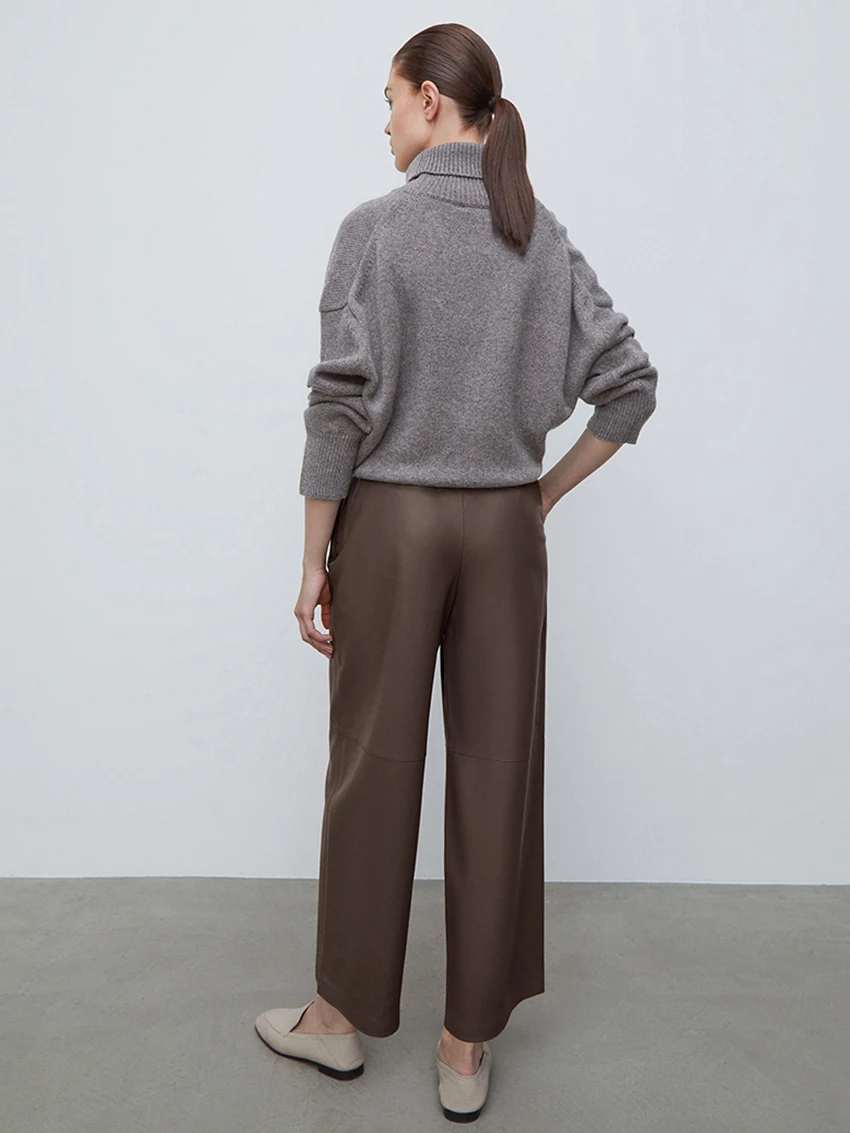 Chan מכנסיים ארוכים דמוי עור