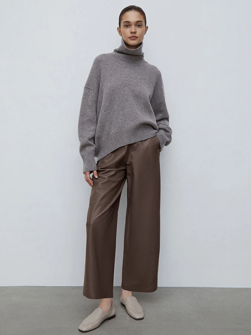 Chan מכנסיים ארוכים דמוי עור