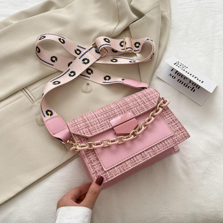 Chung תיק צד בשילוב שרשרת