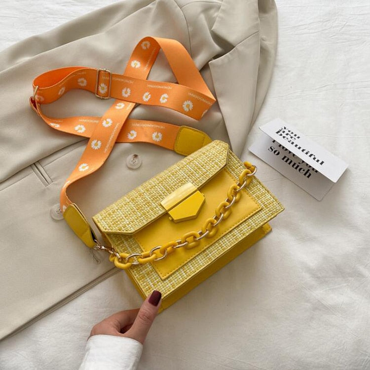 Chung תיק צד בשילוב שרשרת