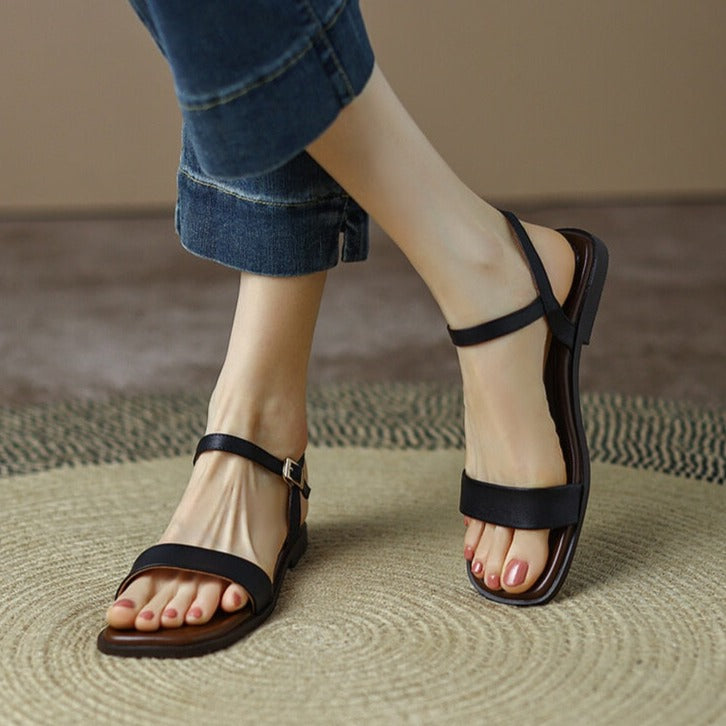 Tyrell סנדלים שטוחים עם רצועות Outlet