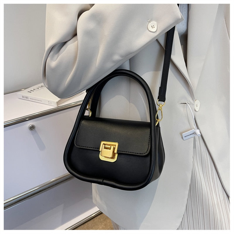 Fred תיק צד בשילוב אבזם