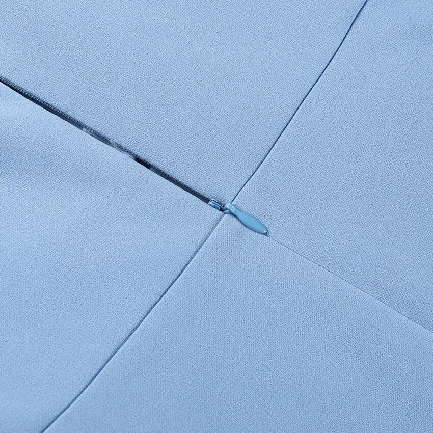 Lexi שמלת מיני קאט אאוט