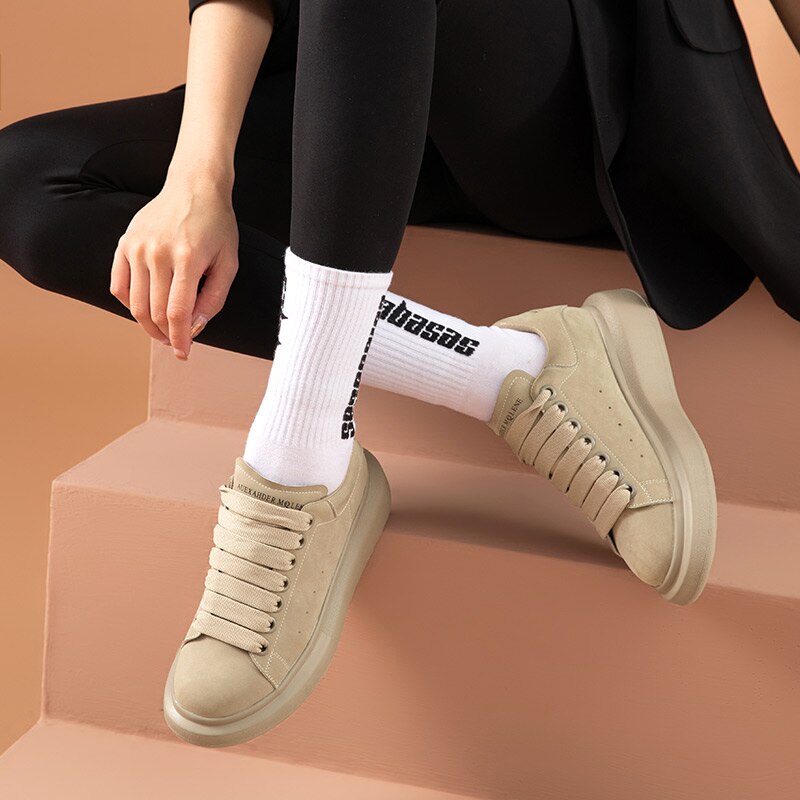 Zuma סניקרס פלטפורמה