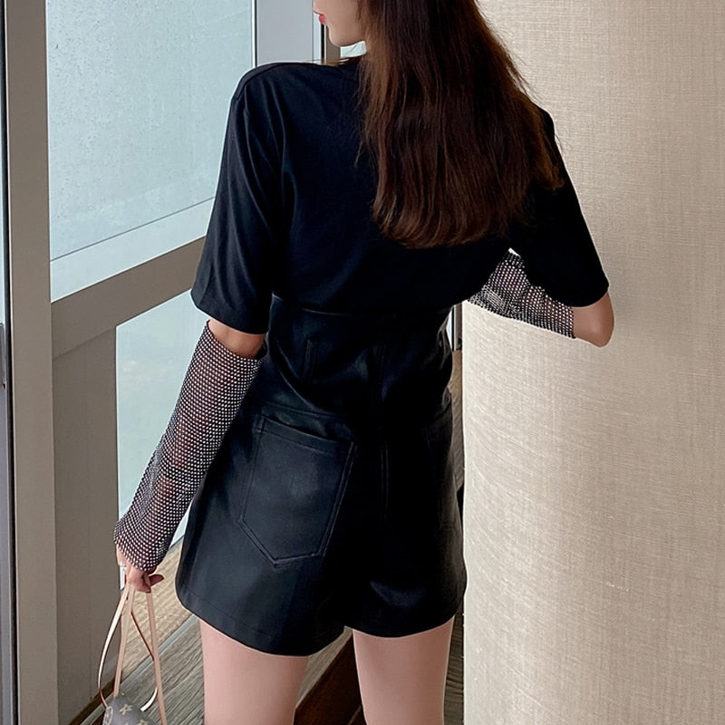 Kiril מכנסיים קצרים דמוי עור